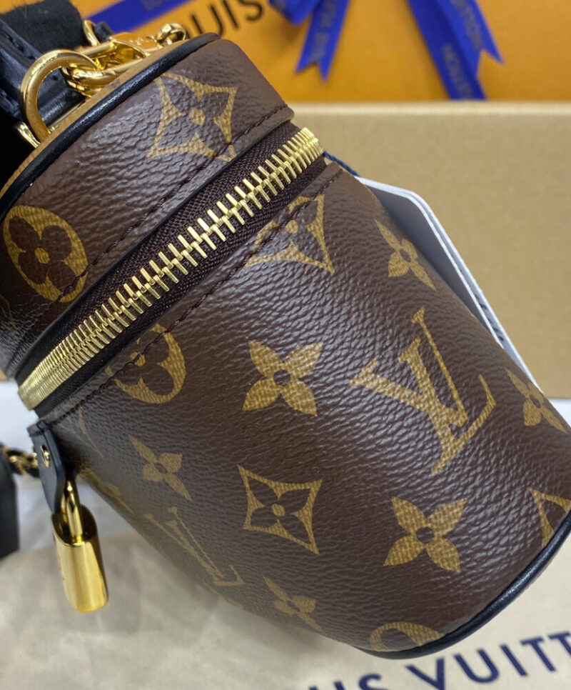 Louis Vuitton Vanity Chain Pouch M47125 Brown